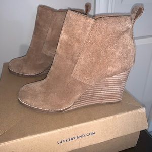 Lucky Brand Yameena Wedge bootie